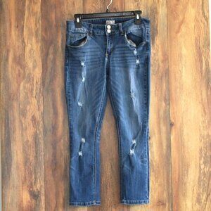 SO Jeans Women's Distressed Capris Size 11